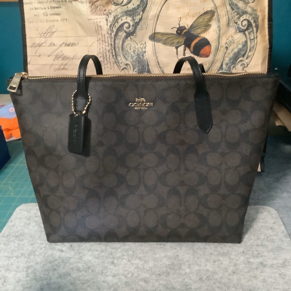 COACH Zip Top Tote Signature Canvas  Brown/Black
